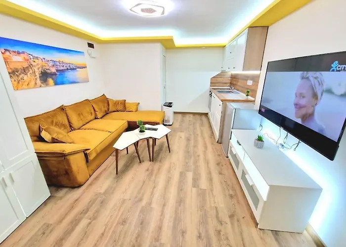 Yellow Apartment *